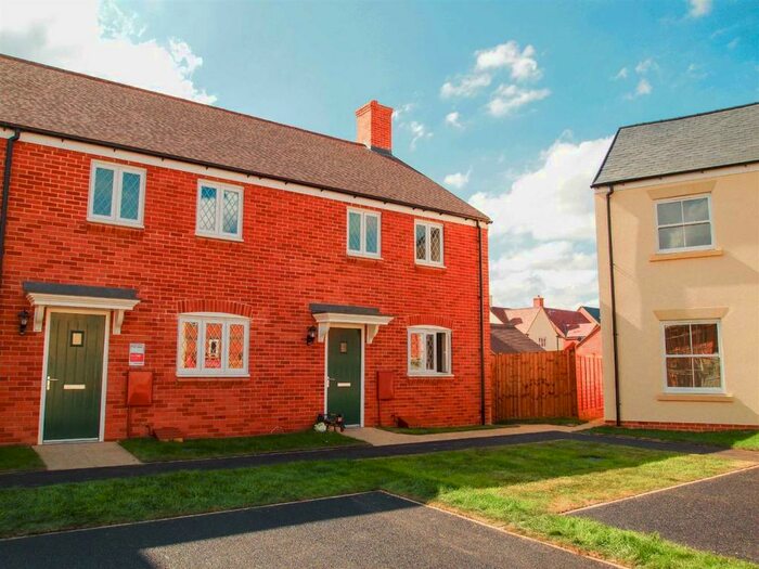 3 Bedroom Semi-Detached House To Rent In Wagstaff Way, Ampthill, Bedfordshire, MK45