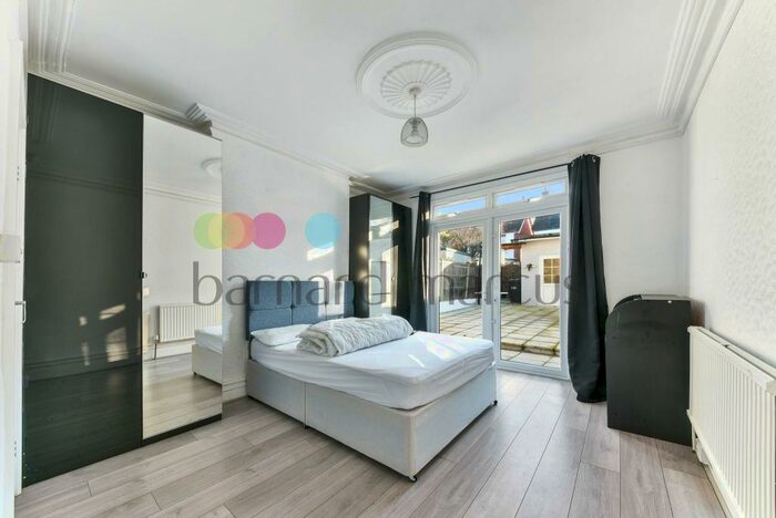 5 Bedroom House To Rent In Langdale Road, Thornton Heath, CR7