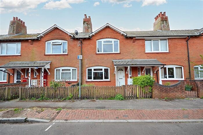 2 Bedroom Terraced House For Sale In Campbell Road, Eastleigh, SO50