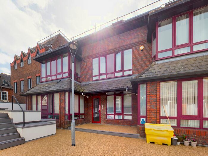 1 Bedroom Flat For Sale In London Street, Town Centre, Basingstoke, RG21