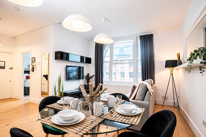 3 Bedroom Flat To Rent In Great Eastern Street, London, EC2A