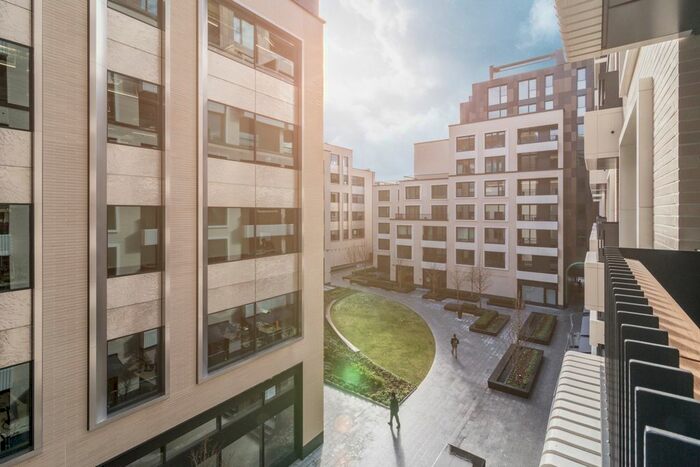 3 Bedroom Flat For Sale In Rathbone Place, Fitzrovia, W1T