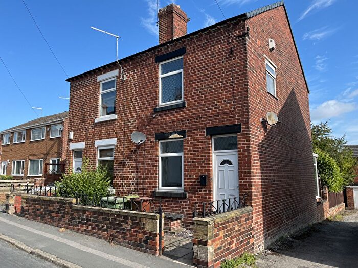 3 Bedroom Semi-Detached House To Rent In Coach Road, Outwood, WF1