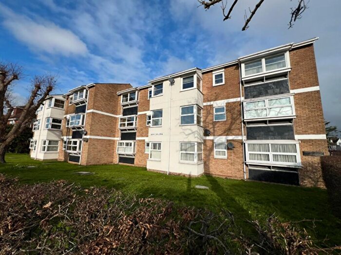 2 Bedroom Apartment To Rent In Burnt Oak Lodge, London Road, Hadleigh, SS7