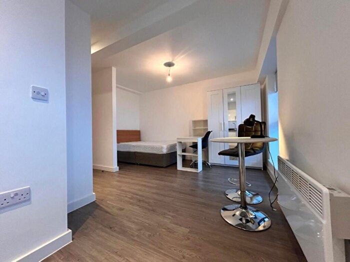 Studio To Rent In Fargate, Sheffield, S1