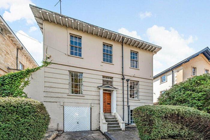 4 Bedroom Detached House To Rent In Eldon Road, Reading, Berkshire, RG1