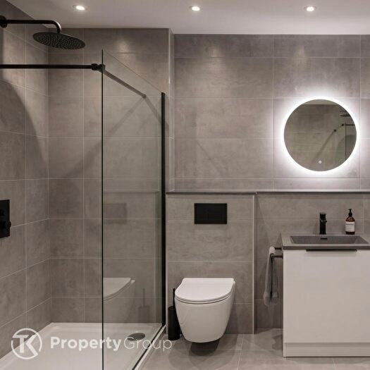 1 Bedroom Apartment For Sale In Orsdall Lane, Manchester, M5