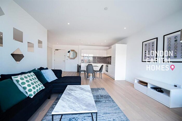 2 Bedroom Apartment For Sale In Fairwater House, Bonnet Street, London, E16