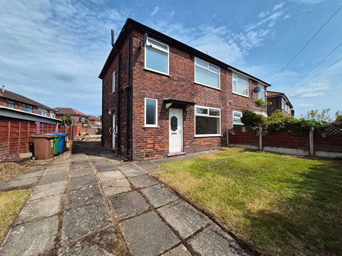 3 Bedroom Semi-Detached House To Rent In Rosefield Crescent, Rochdale, OL16