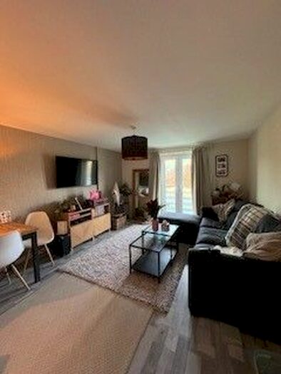 2 Bedroom Flat To Rent In Heraldry Walk, Exeter, EX2