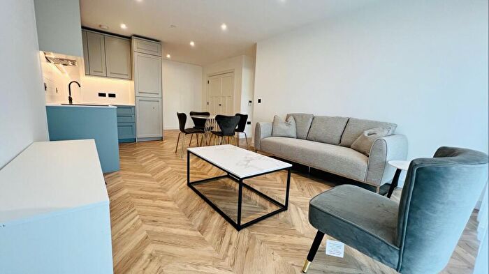 1 Bedroom Apartment To Rent In Canning House, Heritage Walk, Kingston Upon Thames, KT1