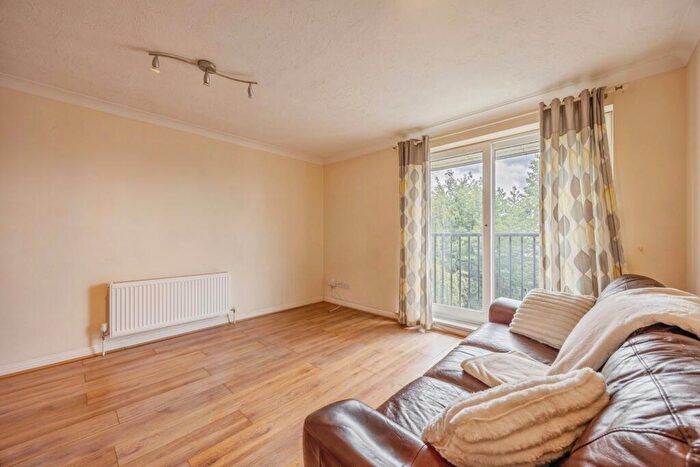 1 Bedroom Flat For Sale In Scarbrook Road, Croydon, CR0