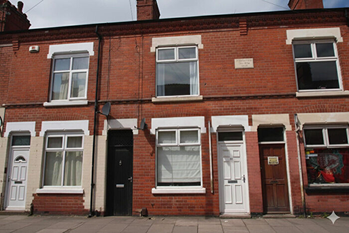 3 Bedroom Terraced House To Rent In Dunton Street, Woodgate, LE3