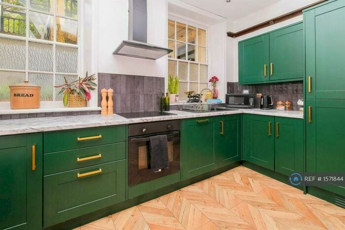 2 Bedroom Flat To Rent In Croxteth Road, Liverpool, L8