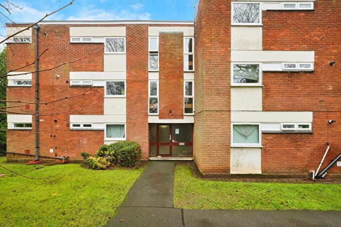 2 Bedroom Flat For Sale In Wheeleys Road, Birmingham, West Midlands, B15