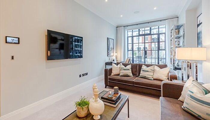 2 Bedroom Flat To Rent In Rainville Road, London, W6