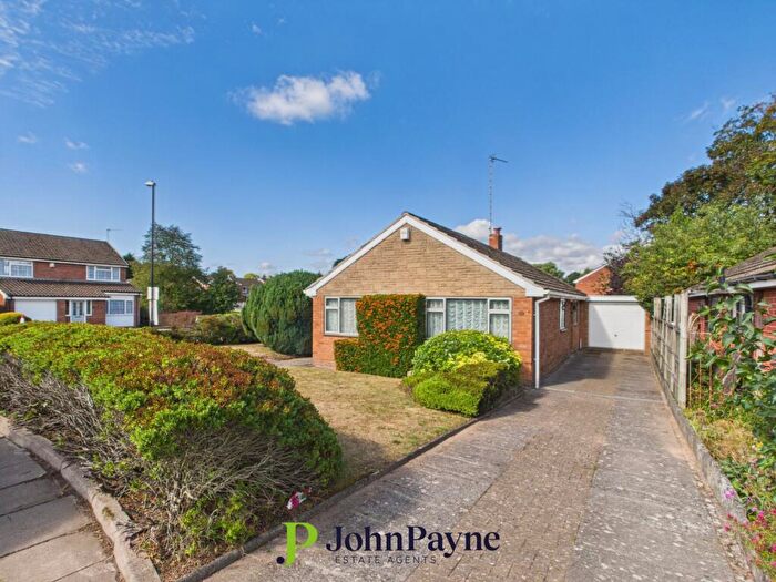 3 Bedroom Bungalow For Sale In Wade Avenue, Styvechale Grange, Coventry, CV3