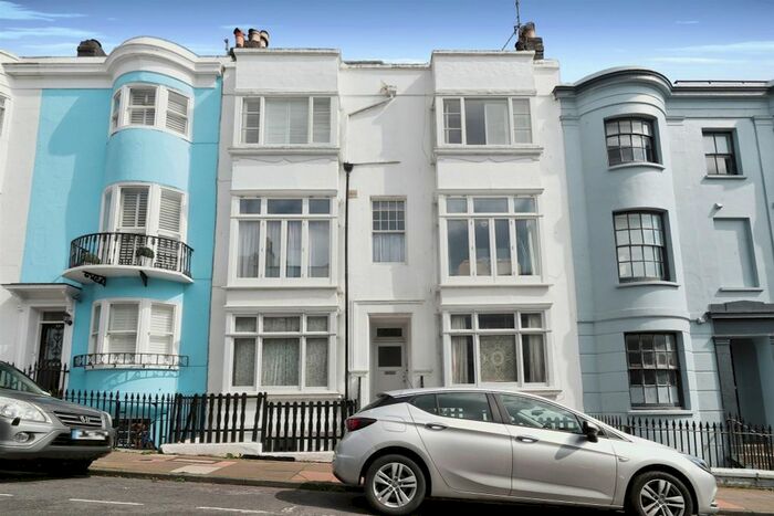 2 Bedroom Flat For Sale In Norfolk Road, Brighton, BN1