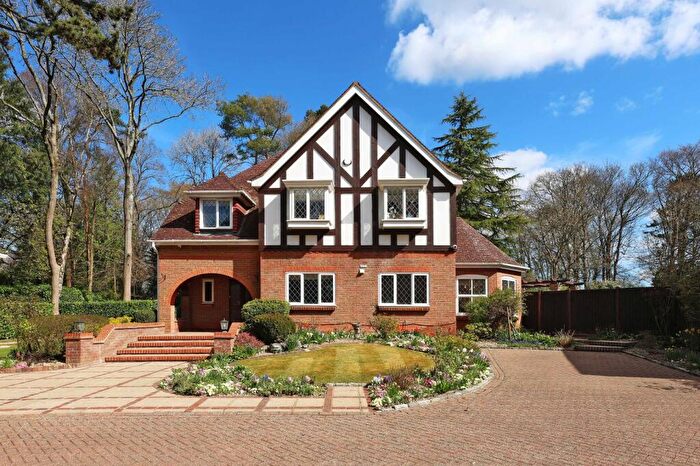 5 Bedroom Detached House For Sale In Manor Road, Penn, Buckinghamshire, HP10