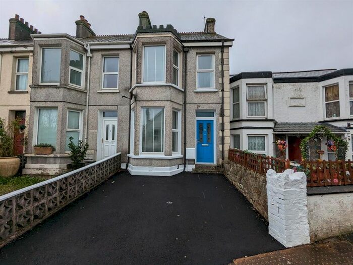 3 Bedroom Property To Rent In Woodland Road, St. Austell, PL25