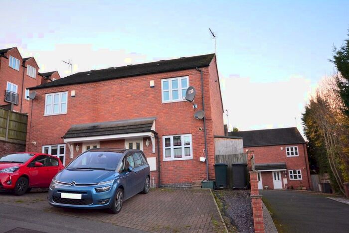 3 Bedroom Semi-Detached House To Rent In Simkin Avenue, Nottingham, NG3