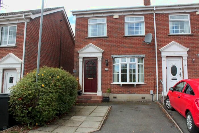 3 Bedroom End Of Terrace House To Rent In Eastleigh Dale, Belfast, County Antrim, BT4