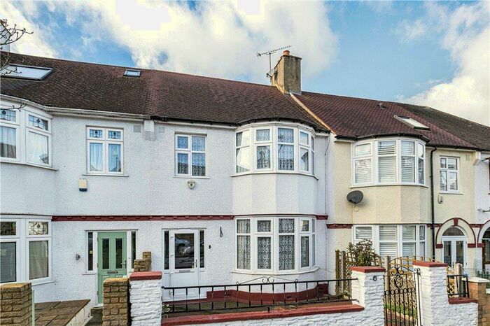 3 Bedroom Terraced House For Sale In Grangecliffe Gardens, London, SE25