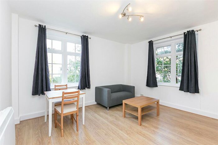 1 Bedroom Flat To Rent In Langford Court, Abbey Road, NW8