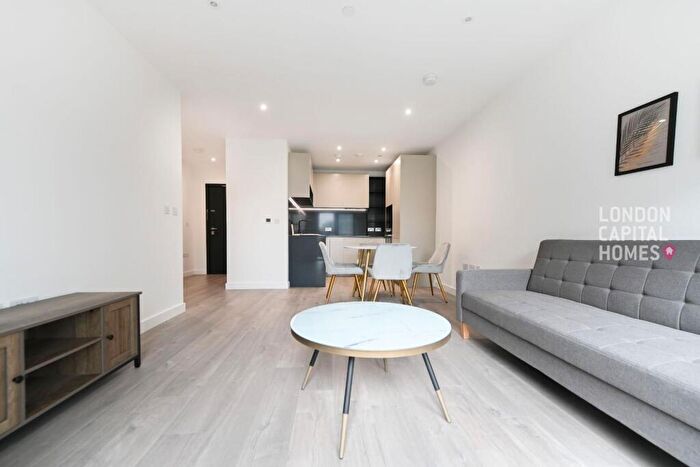 1 Bedroom Apartment To Rent In Damsel Grove, London, N4