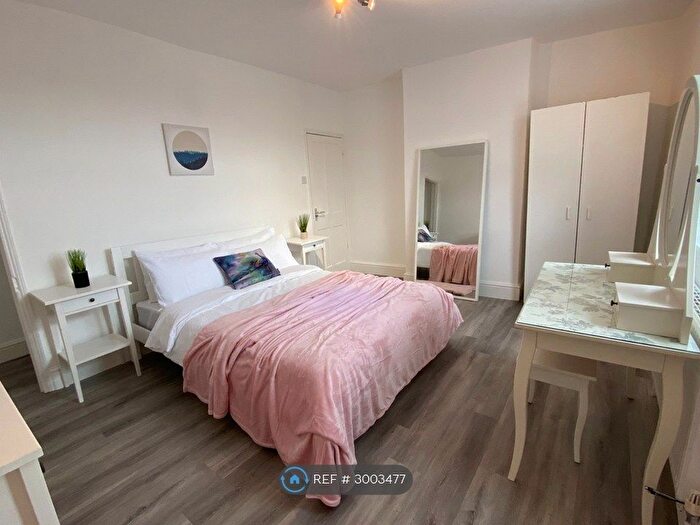 4 Bedroom Terraced House To Rent In Air Balloon Road, Bristol, BS5