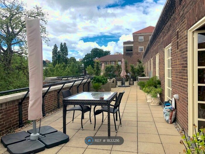 2 Bedroom Flat To Rent In Gilbert Scott Building, London, SW15