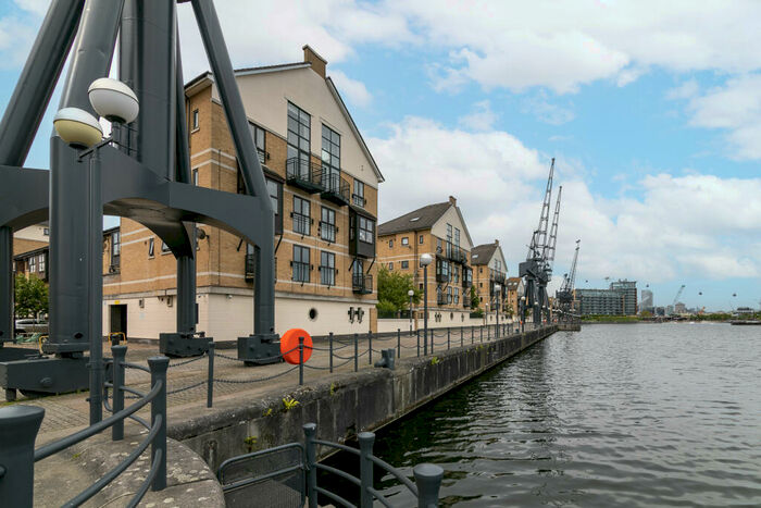 2 Bedroom Flat To Rent In Keats Avenue, London, E16