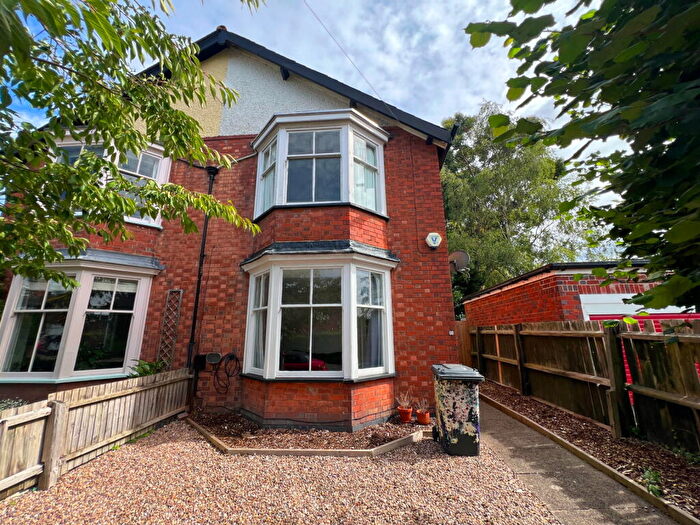 2 Bedroom Semi-Detached House For Sale In Craighill Road, Leicester, Leicestershire, LE2