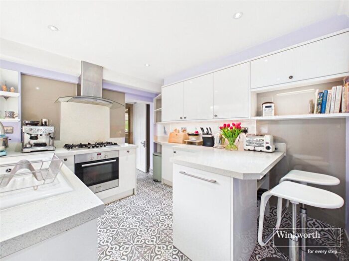 3 Bedroom Terraced House For Sale In St. Georges Road, Reading, Berkshire, RG30