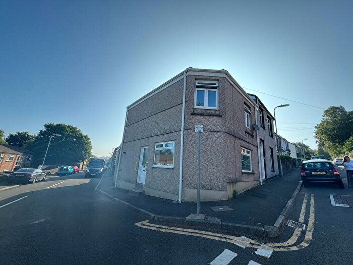 3 Bedroom Terraced House To Rent In Herbert Road, Neath, SA11