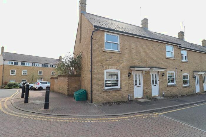 2 Bedroom End Of Terrace House To Rent In Wickham Crescent, Braintree, CM7
