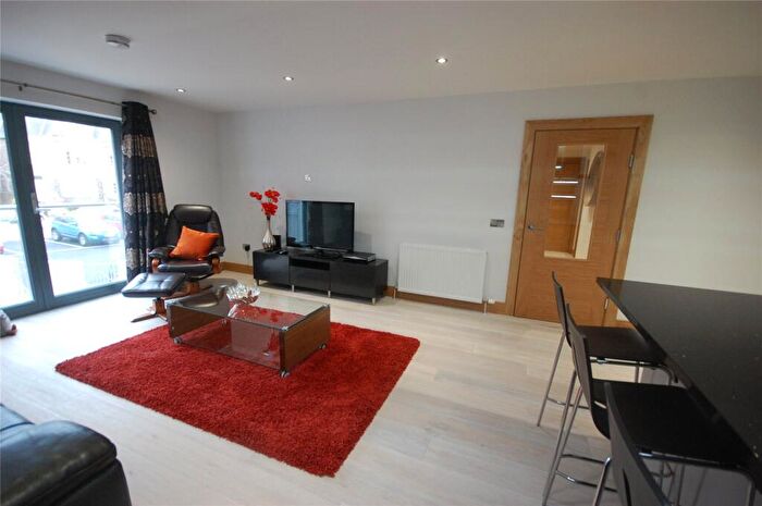 2 Bedroom Flat To Rent In Beaconsfield Mews, West End, Aberdeen, AB15