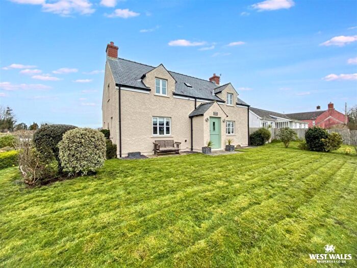 4 Bedroom Detached House For Sale In Lawrenny, SA68