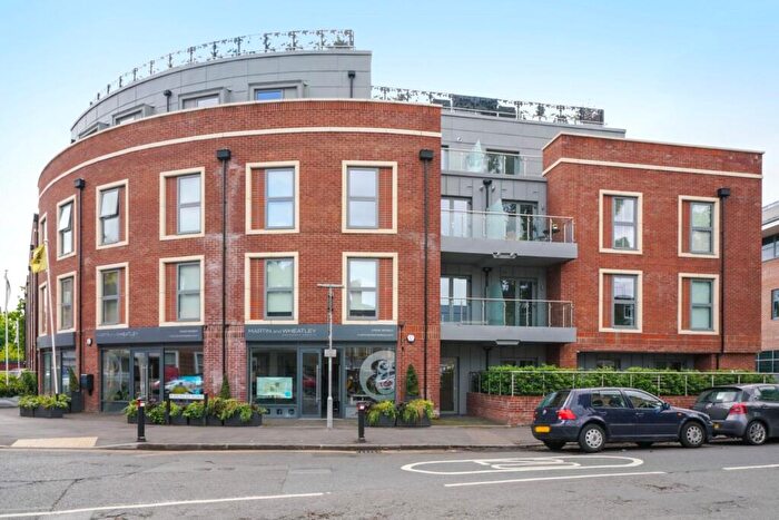 1 Bedroom Apartment To Rent In Queens Road, Weybridge, Surrey, KT13