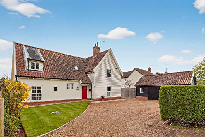 4 Bedroom Detached House For Sale In Debenham Road, Crowfield, Ipswich, Suffolk, IP6