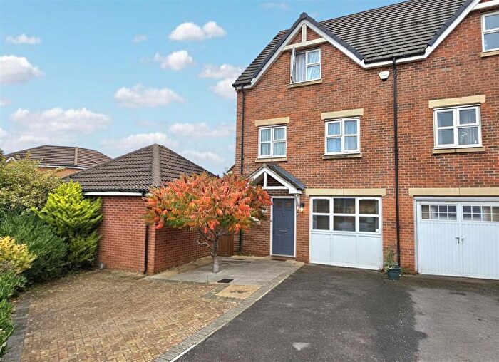 4 Bedroom End Of Terrace House For Sale In Ashbed Close, Abbeymead, Gloucester, GL4