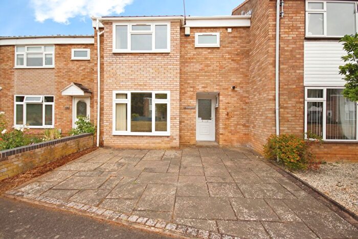 3 Bedroom Terraced House For Sale In Solway Close, Leamington Spa, Warwickshire, CV31