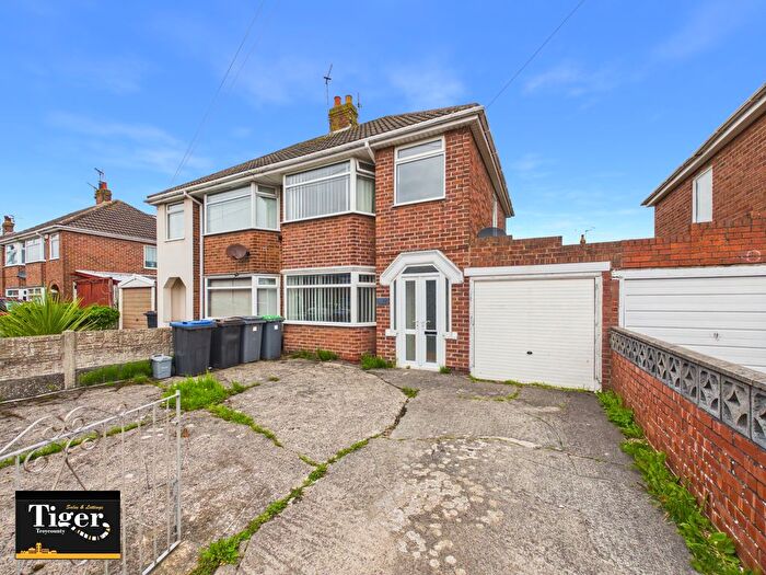 3 Bedroom Semi Detached House For Sale In Briarwood Drive, Bispham, Blackpool, FY2