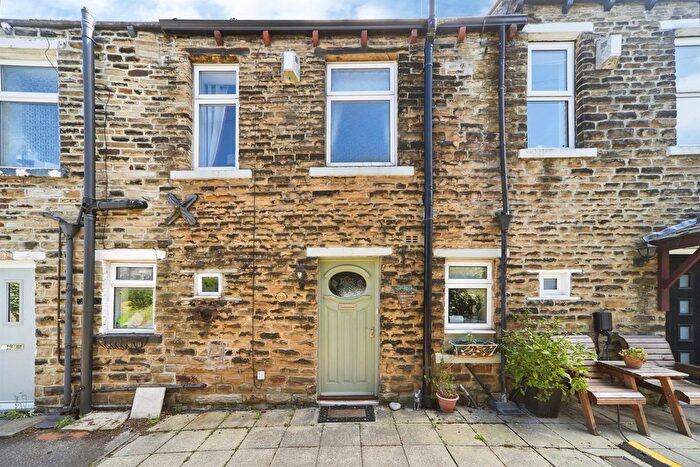 1 Bedroom Terraced House For Sale In Moorside Terrace, Bradford, BD2
