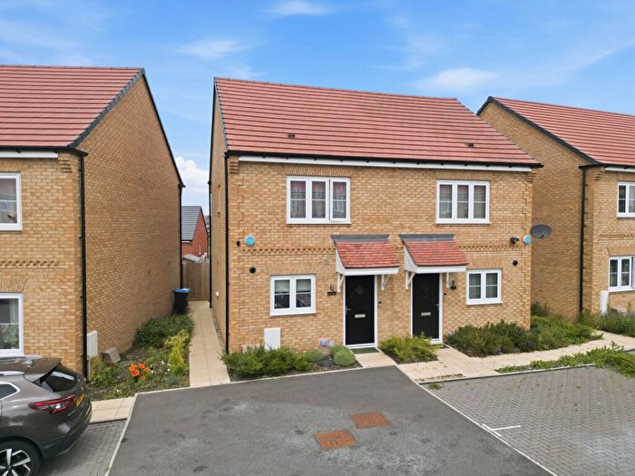 2 Bedroom Semi-Detached House For Sale In Deoni Drive, Whitehouse, MK8