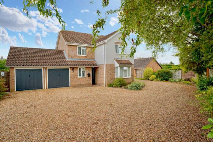 4 Bedroom Detached House For Sale In Lauras Close, Great Staughton, St. Neots, Cambridgeshire, PE19