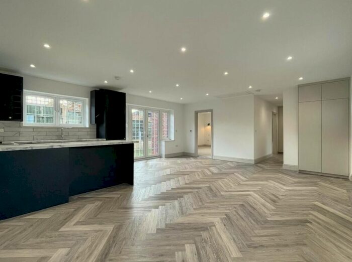 3 Bedroom Property To Rent In Ramsden Road, Orpington, BR5