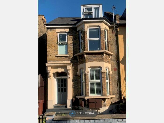 3 Bedroom Maisonette To Rent In Grove Green Road, London, E11