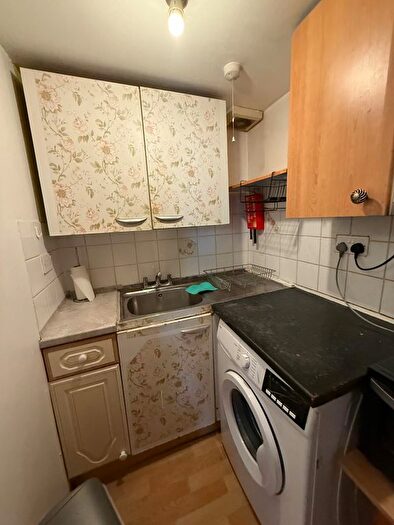 1 Bedroom Studio To Rent In Ilford, IG1