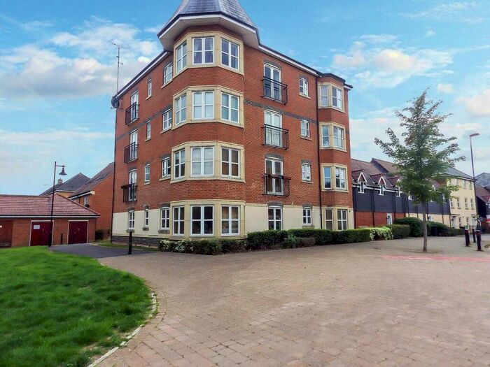 2 Bedroom Apartment To Rent In Egdon Close, Swindon, Wiltshire, SN25
